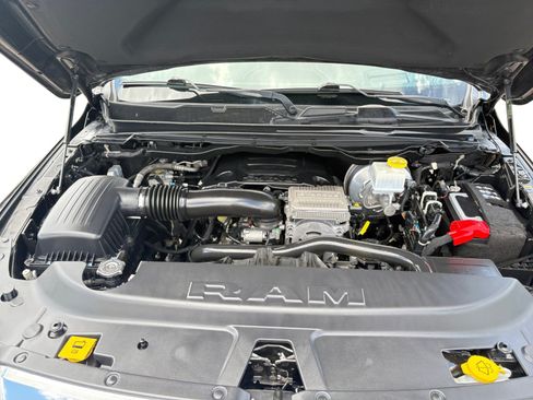 Used 2024 RAM 1500 Limited AWD/4WD image 24