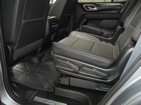 Used 2024 Chevrolet Tahoe High Country AWD/4WD image 41