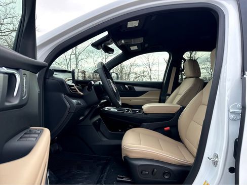 New 2026 Buick Enclave Preferred image 9