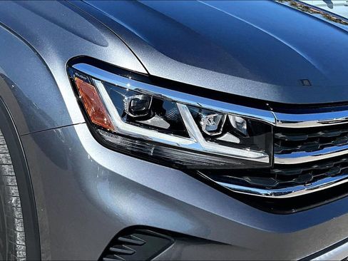 Certified 2023 Volkswagen Atlas Cross Sport SE image 12