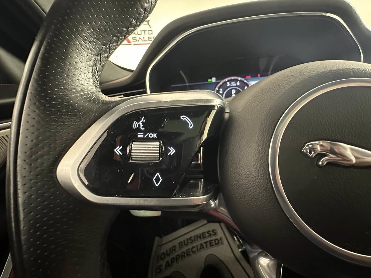 Used 2021 Jaguar F-PACE R-Dynamic S AWD/4WD image 32