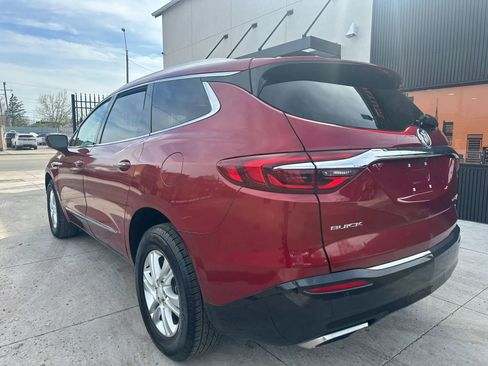 Used 2018 Buick Enclave Essence image 5
