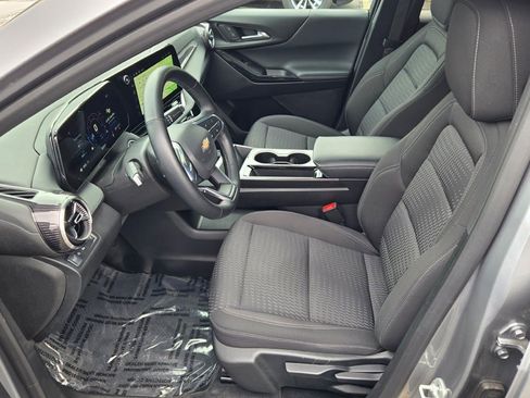 Used 2025 Chevrolet Equinox LT image 21