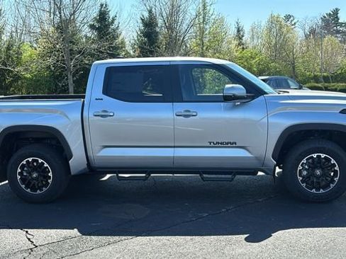 New 2026 Toyota Tundra SR5 w/ TRD Off-Road Package AWD/4WD image 32