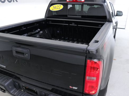 Used 2022 Chevrolet Colorado Z71 w/ Safety Package image 8
