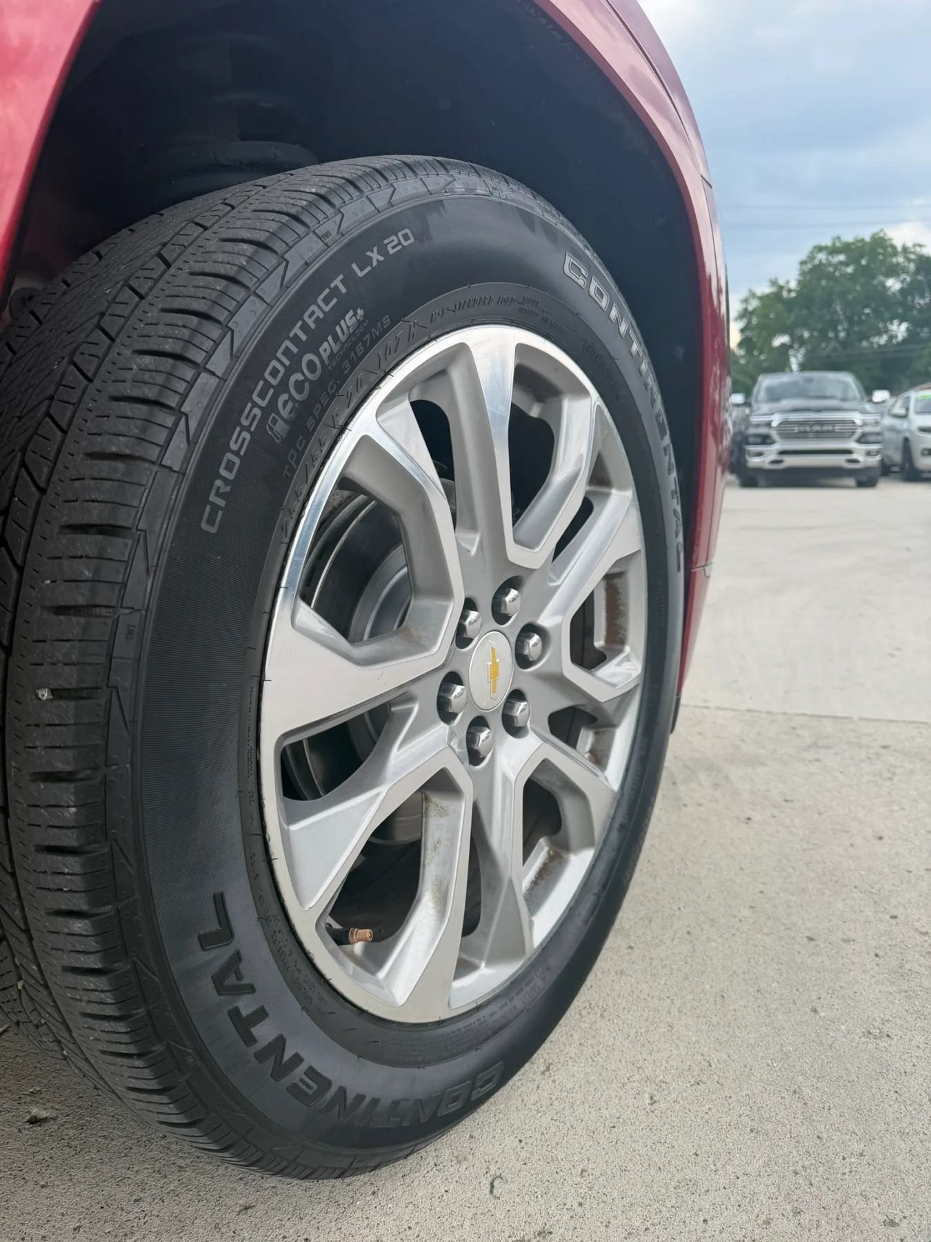 Used 2018 Chevrolet Traverse Premier w/ Driver Confidence II Package FWD image 8