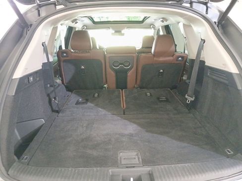 Used 2023 Acura MDX SH-AWD w/ Technology Package image 9