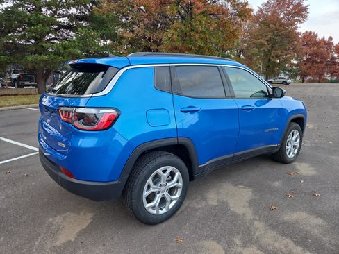 Certified 2024 Jeep Compass Latitude image 5