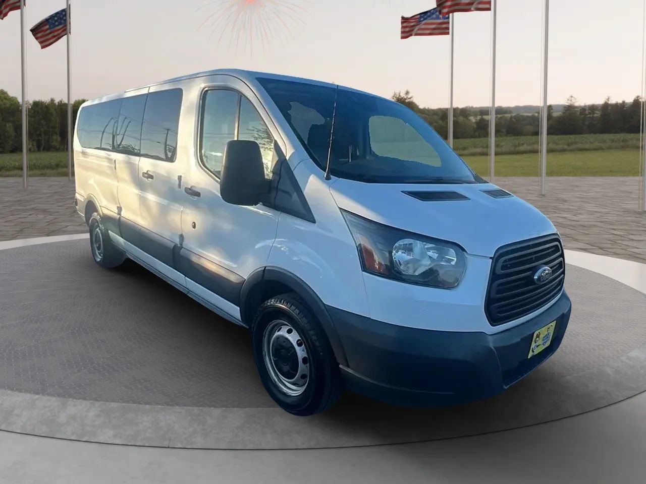 Used 2019 Ford Transit 350 XL RWD image 1