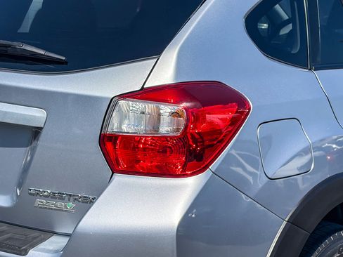 Used 2017 Subaru Crosstrek 2.0i Limited AWD/4WD image 8