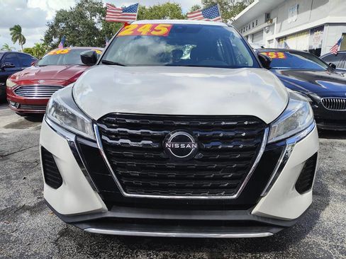 Used 2022 Nissan Kicks S FWD image 16