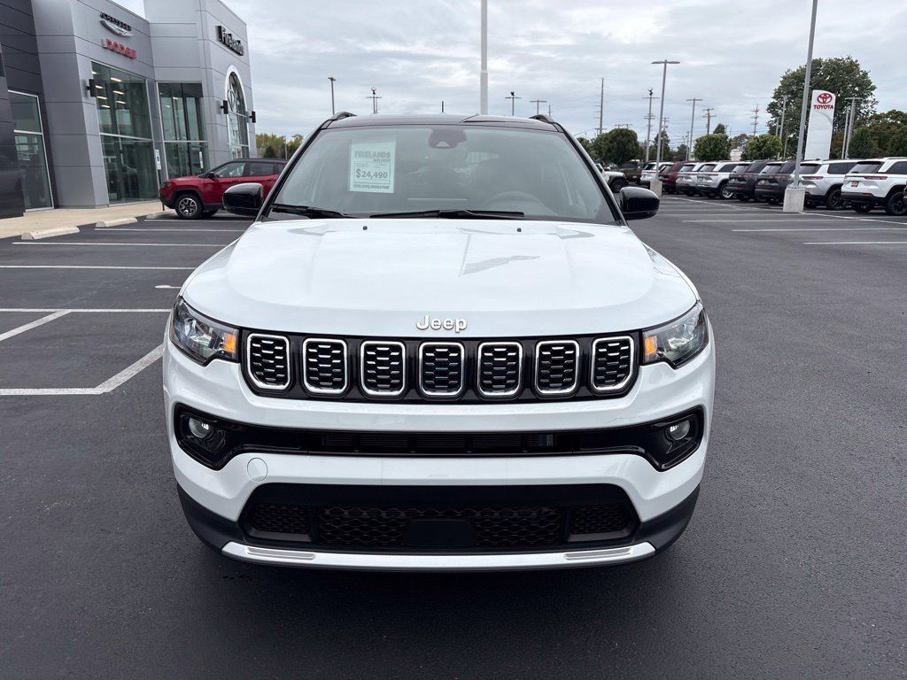 Used 2024 Jeep Compass Limited AWD/4WD image 9