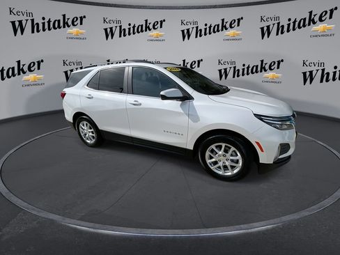 Certified 2022 Chevrolet Equinox LT FWD image 2