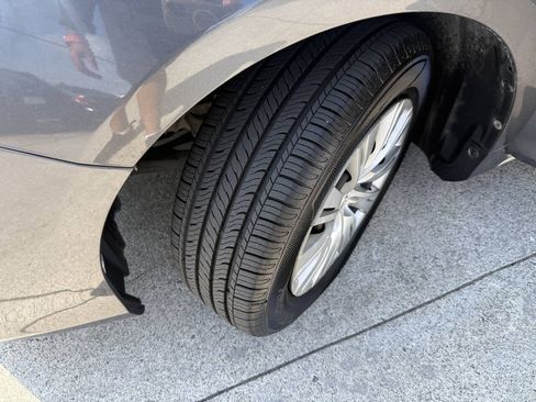 Used 2012 Toyota Camry LE FWD image 24