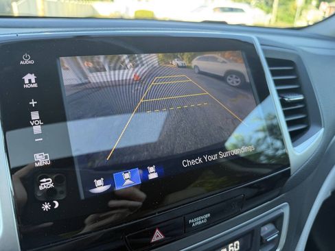 Used 2017 Honda Pilot EX-L image 9