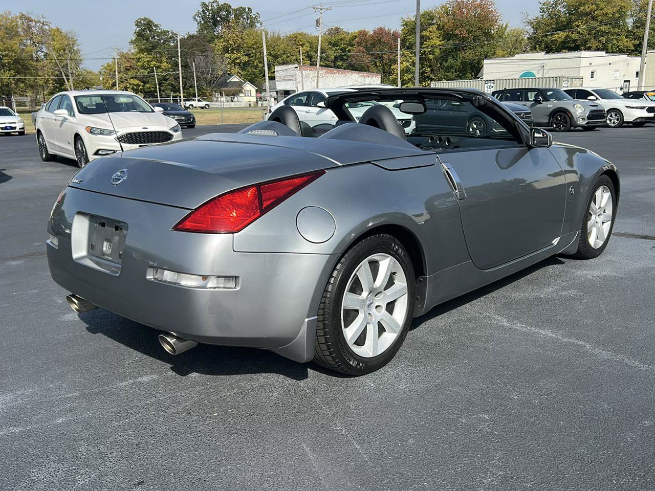 Used 2004 Nissan 350Z Touring RWD image 5