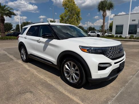 Used 2022 Ford Explorer Limited w/ Equipment Group 301A RWD image 7