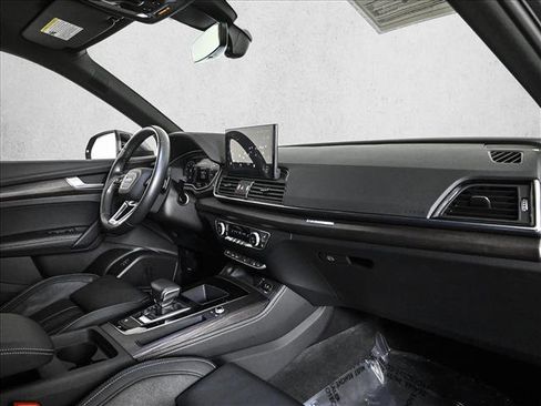 Used 2023 Audi Q5 2.0T Premium Plus w/ Premium Plus Package image 23