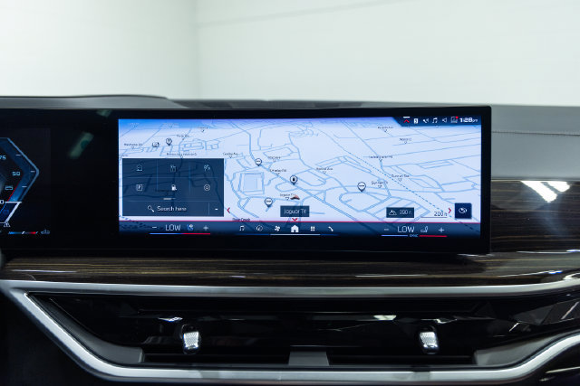 Certified 2024 BMW X5 M60i AWD/4WD image 17