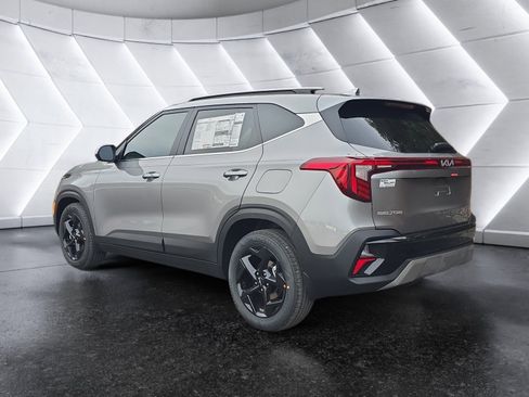 New 2026 Kia Seltos EX w/ EX Sunroof Package FWD image 3