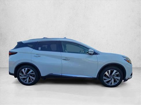 Used 2019 Nissan Murano SL w/ Cargo Package FWD image 4
