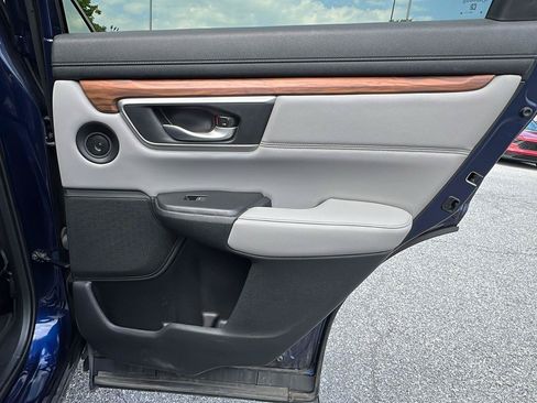 Used 2020 Honda CR-V Touring image 14