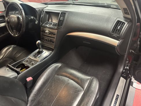 Used 2011 INFINITI G37 x Sedan w/ Premium Pkg AWD/4WD image 11