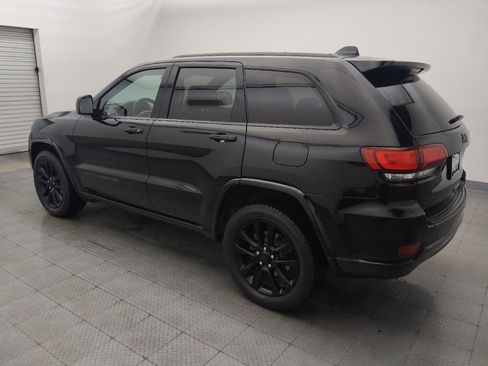 Used 2019 Jeep Grand Cherokee Altitude AWD/4WD image 3