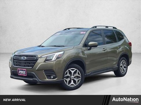 Used 2024 Subaru Forester Premium AWD/4WD image 1