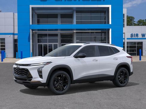 New 2026 Chevrolet Trax ACTIV image 2