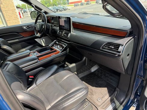 Used 2020 Lincoln Navigator Reserve w/ Luxury Package AWD/4WD image 36
