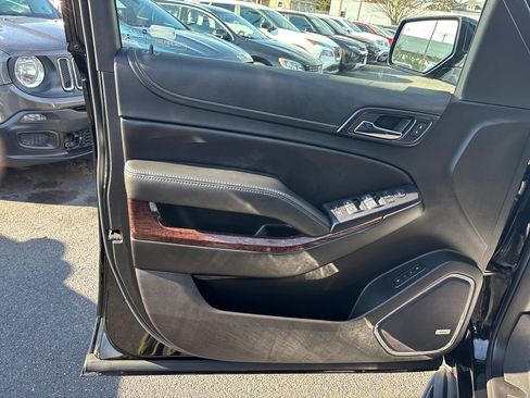 Used 2018 GMC Yukon XL SLT image 14