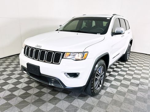 Used 2017 Jeep Grand Cherokee Limited AWD/4WD image 7