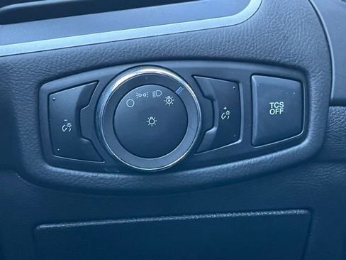 Used 2024 Ford Edge SEL image 20