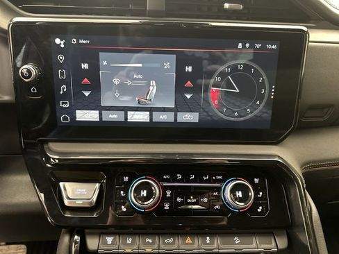 Used 2024 GMC Sierra 2500 AT4 w/ Technology Package image 19