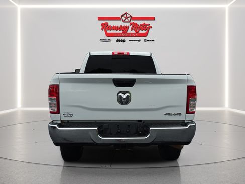 Used 2024 RAM 2500 Tradesman w/ Chrome Appearance Group AWD/4WD image 4