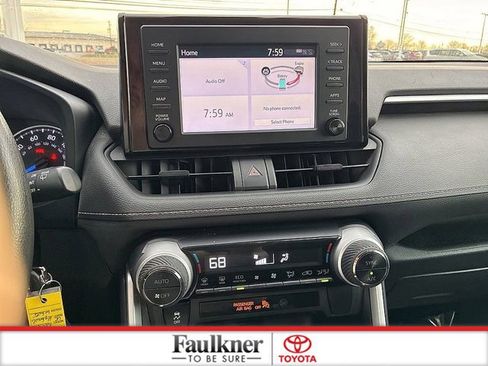 Used 2019 Toyota RAV4 LE image 24