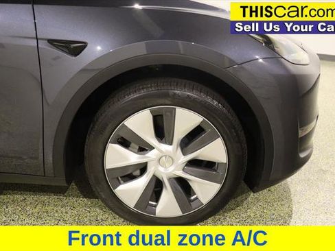 Used 2023 Tesla Model Y Long Range image 10