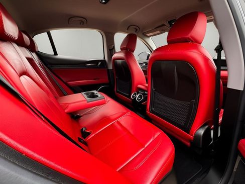 Used 2021 Alfa Romeo Stelvio Sprint w/ Nero Edizione image 22