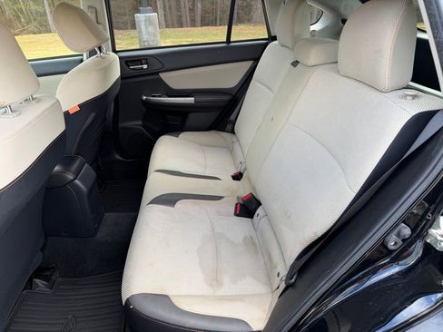 Used 2017 Subaru Crosstrek 2.0i Premium w/ Moonroof Package image 14