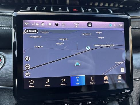 Used 2023 Jeep Grand Cherokee Overland w/ Adv Protech Group III image 19