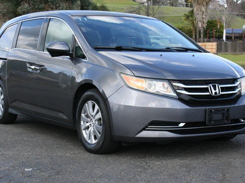 Used 2015 Honda Odyssey EX image 2