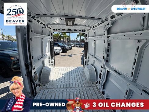 Used 2025 RAM ProMaster 2500 w/ Convenience Group FWD image 29