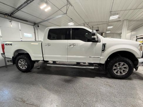 Used 2019 Ford F250 XLT w/ XLT Premium Package image 5