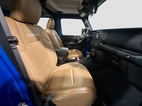 Used 2022 Jeep Wrangler Unlimited Rubicon w/ Cold Weather Group image 20