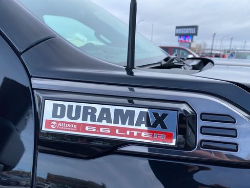 Used 2024 GMC Sierra 2500 AT4 w/ AT4 Premium Plus Package image 10