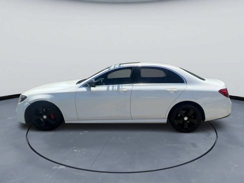 Used 2017 Mercedes-Benz E 300 image 7