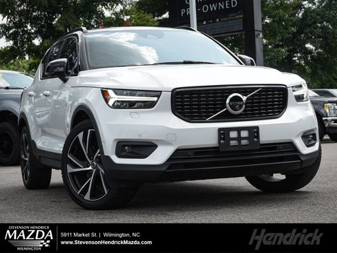 Used 2021 Volvo XC40 T5 R-Design w/ Advanced Package AWD/4WD image 1