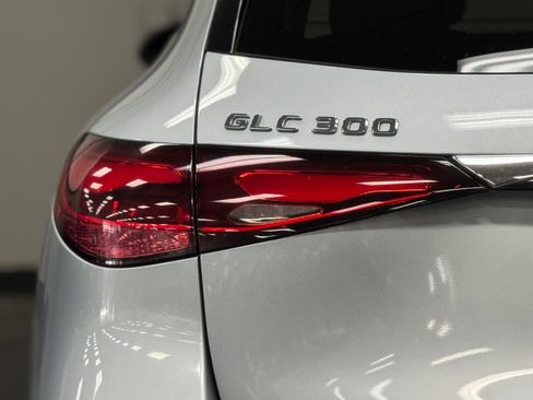 Certified 2024 Mercedes-Benz GLC 300 image 13