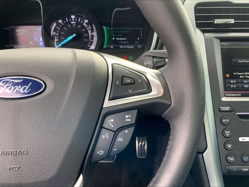 Used 2016 Ford Fusion Energi Titanium image 22